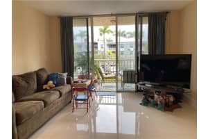 1350 SE 3rd Ave APT 309, Dania Beach, FL 33004, Sold 04/20/22
