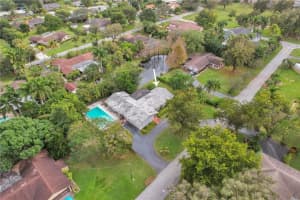 470 Petersburg Tr, Plantation, FL 33325, Sold 04/04/22