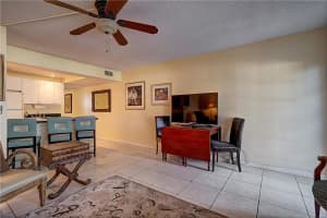 801 NE 18th Ct APT 310, Fort Lauderdale, FL 33305, Sold 04/05/22