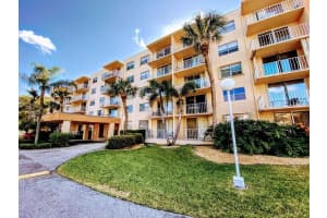 500 Executive Center Dr #3m, West Palm Beach, FL 33401, Sold 05/16/22
