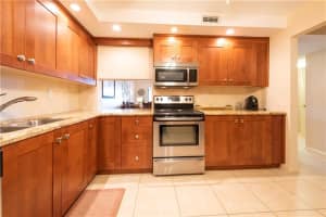 4965 E Sabal Palm Blvd APT 305, Tamarac, FL 33319, Sold 06/17/22