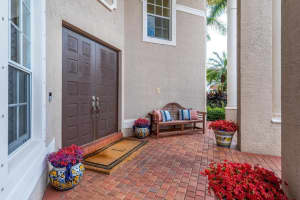 2806 Juniper Ln, Davie, FL 33330, Sold 04/28/22