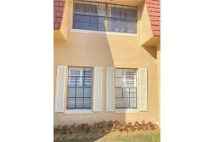 49 Pleasant Hill Ln #49, Tamarac, FL 33319, Sold 04/12/22