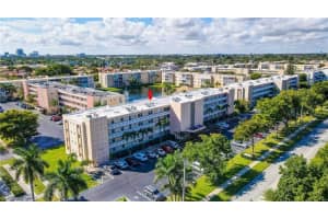 424 SE 10th St APT 204, Dania Beach, FL 33004, Sold 09/20/22