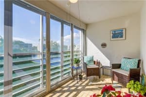 424 SE 10th St APT 204, Dania Beach, FL 33004, Sold 09/20/22