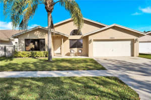 10071 SW 15th Pl, Davie, FL 33324, Sold 03/31/22