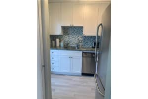 629 SE 19th Ave APT 802, Deerfield Beach, FL 33441, Sold 04/27/22