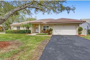 9671 NW 51st St, Coral Springs, FL 33076, Sold 04/06/22