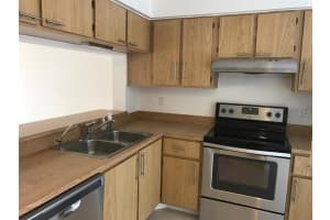 2700 S Oakland Forest Dr APT 205, Oakland Park, FL 33309, Sold 07/01/22