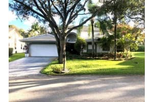 10130 NW 56th St, Coral Springs, FL 33076, Sold 03/29/22