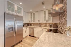 6281 Bay Club Dr APT 4, Fort Lauderdale, FL 33308, Sold 04/14/22