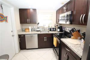 501 Blue Heron Dr 115 a, Hallandale Beach, FL 33009, Sold 05/04/22