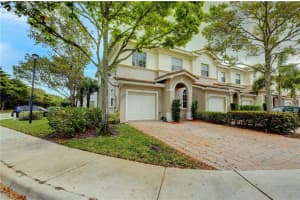 61 Legacy Ct #61, Delray Beach, FL 33445, Sold 03/21/22