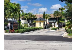 903 NE 199th St #26, Miami, FL 33179, Sold 04/29/22