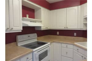 212 Lake Pointe Dr APT 305, Oakland Park, FL 33309, Sold 03/21/22