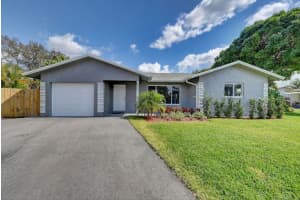 9513 NW 66th St, Tamarac, FL 33321, Sold 06/16/22