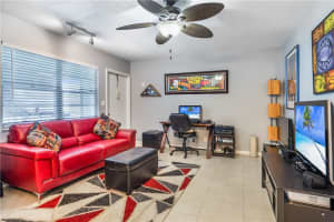1401 N 12th Ct #8b, Hollywood, FL 33019, Sold 04/29/22