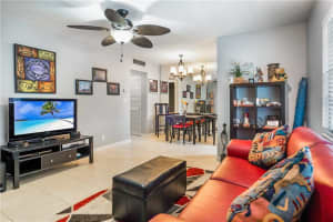 1401 N 12th Ct #8b, Hollywood, FL 33019, Sold 04/29/22