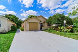 9164 Pine Springs Dr, Boca Raton, FL 33428, Sold 04/15/22