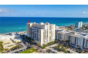 322 Buchanan St, Hollywood, FL 33019, Sold 05/02/22