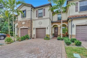 5029 Kobus Terrace #5029, Davie, FL 33314, Sold 04/22/22