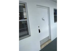 1280 NW 43rd Ave APT 305, Lauderhill, FL 33313, Sold 05/13/22