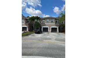 MLS# F10319557, Plantation, Florida 33325