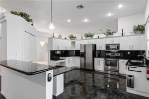 5742 NW 101st Dr, Coral Springs, FL 33076, Sold 04/06/22