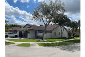 6091 NW 90th Ave, Tamarac, FL 33321, Sold 04/08/22
