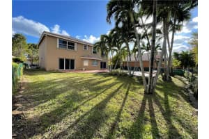 19913 SW 3rd Pl, Pembroke Pines, FL 33029, Sold 03/16/22