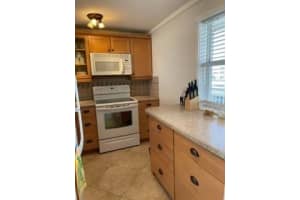 201 N Ocean Blvd APT 206, Pompano Beach, FL 33062, Sold 04/15/22