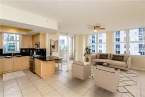511 SE 5th Ave APT 1404, Fort Lauderdale, FL 33301, Sold 05/02/22