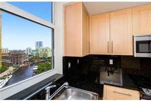 511 SE 5th Ave APT 1404, Fort Lauderdale, FL 33301, Sold 05/02/22