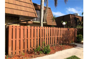 1458 N Lawnwood Cir #23b, Fort Pierce, FL 34950, Sold 03/31/22