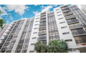 17011 N Bay Rd APT 104, Sunny Isles Beach, FL 33160, Sold 05/25/22