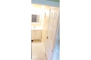 5400 Lakewood Cir S b, Margate, FL 33063, Sold 05/04/22