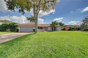 379 NW 101st Terrace, Coral Springs, FL 33071, Sold 04/29/22