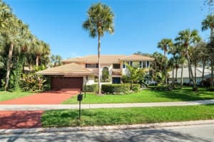 2721 Hampton Cir W, Delray Beach, FL 33445, Sold 04/22/22
