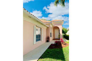 2008 Valencia Dr, Delray Beach, FL 33445, Sold 04/26/22