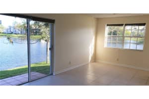 333 SW 86th Ave APT 102, Pembroke Pines, FL 33025, Sold 04/01/22