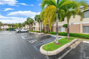 815 W Boynton Beach Blvd 11 106, Boynton Beach, FL 33426, Sold 03/30/22