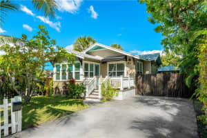 723 Penn St, West Palm Beach, FL 33401, Sold 05/02/22