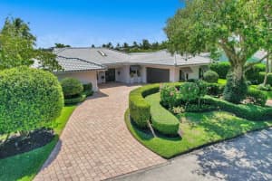 14 Gatehouse Rd, Sea Ranch Lakes, FL 33308, Sold 05/16/22