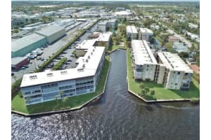 896 N Federal Hwy APT 221, Lake Worth, FL 33462, Sold 04/30/22