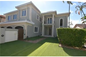 1949 Harbourview Dr, Fort Lauderdale, FL 33316, Sold 05/06/22