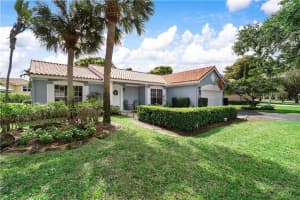 3990 Sabal Lakes Rd, Delray Beach, FL 33445, Sold 04/07/22