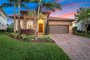 9820 S Miralago Way, Parkland, FL 33076, Sold 04/05/22