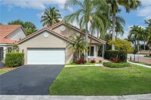 10101 NW 5th St, Plantation, FL 33324, Sold 04/15/22