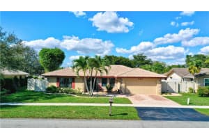 845 W Plantation Cir, Plantation, FL 33324, Sold 05/02/22
