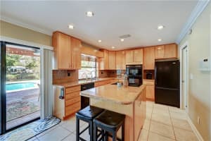 845 W Plantation Cir, Plantation, FL 33324, Sold 05/02/22